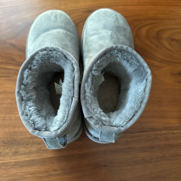 UGG Classic Mini II Boot - Picture 4 of 7